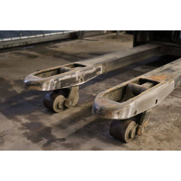 2013 BT SWE200D-45930652