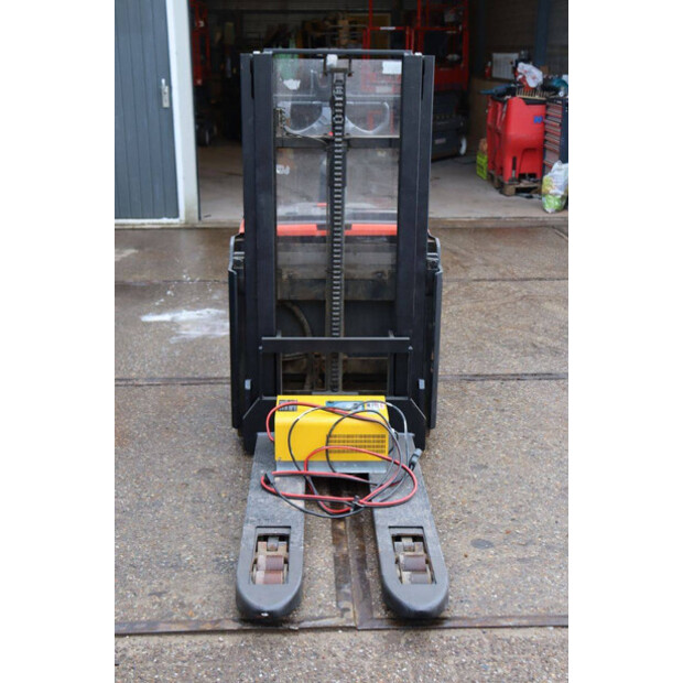 2015 BT SWE200D-45930690