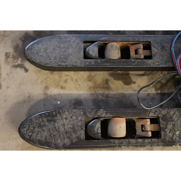 2018 Toyota SWE140L-45930725