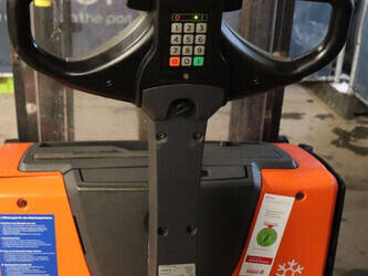 2018-toyota-swe140l-1431108-45930728