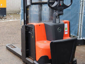 2016-bt-swe200d-1431110-45930783