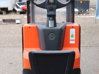 2016-bt-swe200d-1431110-45930784