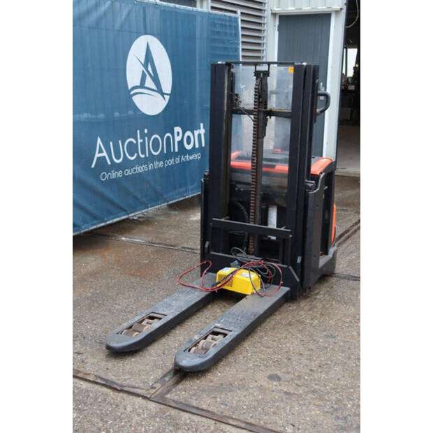 2016 BT SWE200D-45930788