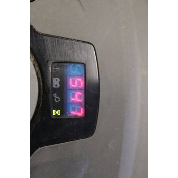 2016 BT SWE200D-45930809