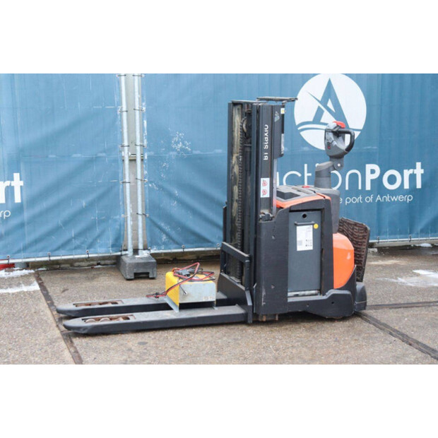 2015 BT SWE200D-45930854