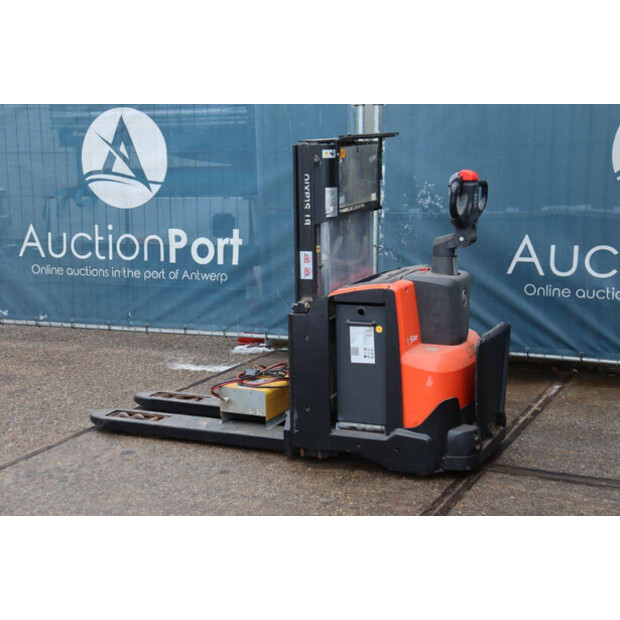 2015 BT SWE200D-45930856