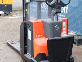 2015-bt-swe200d-1431113-45930857