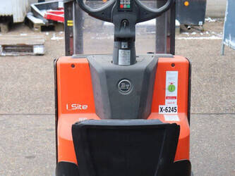 2015-bt-swe200d-1431113-45930858