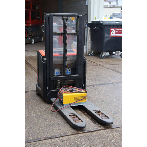 2015 BT SWE200D-45930860