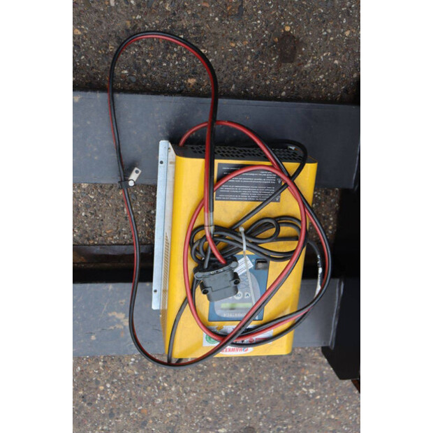 2015 BT SWE200D-45930865