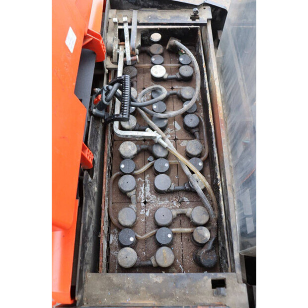 2013 BT SWE200D-45930907