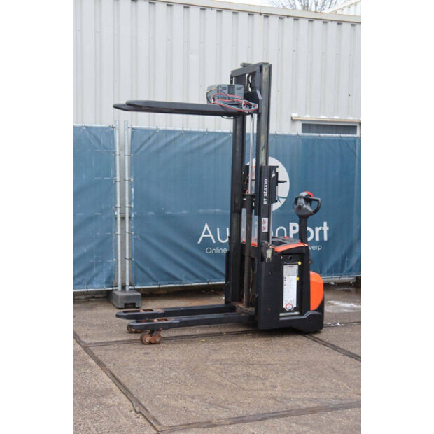 2013 BT SWE200D-45930909