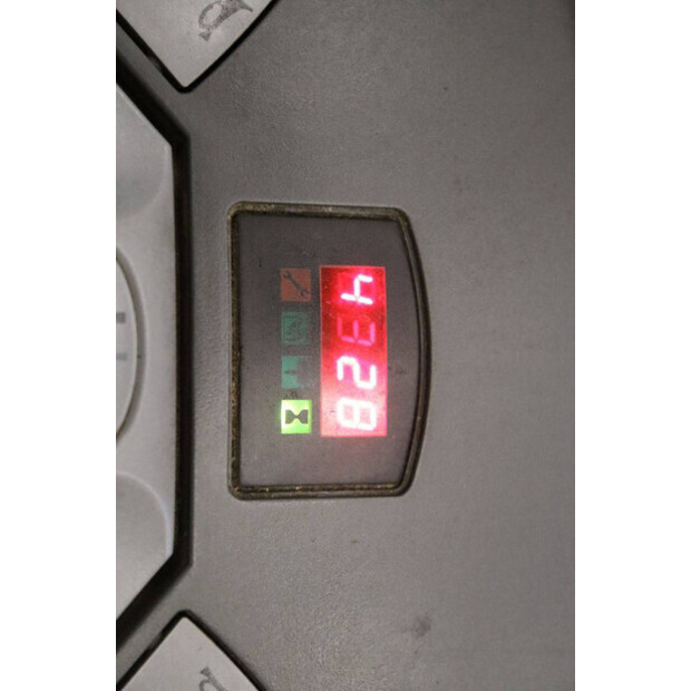 2013 BT SWE200D-45930915