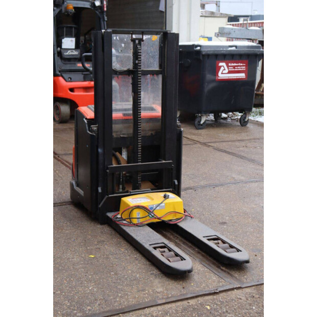 2015 بي تي SWE200D-45930923