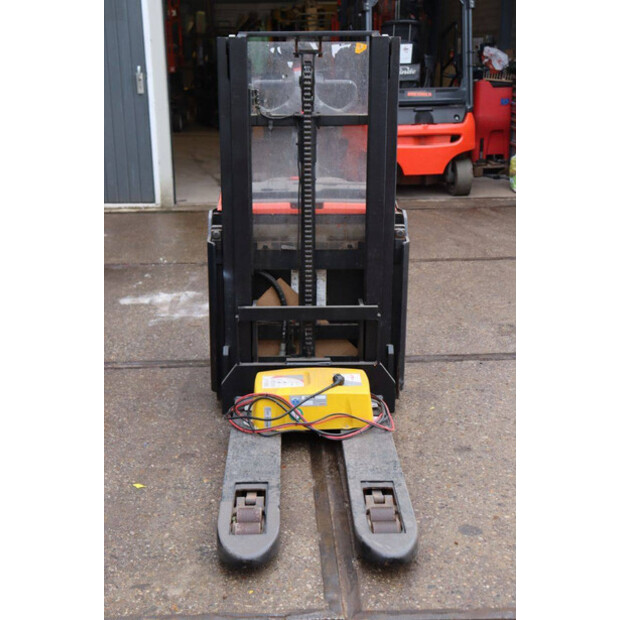 2015 بي تي SWE200D-45930924