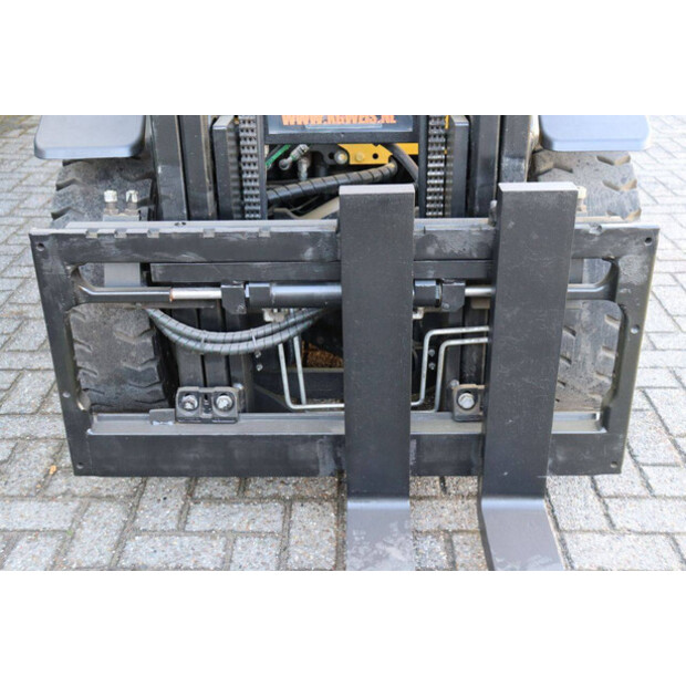 2013 Yale GLP30VX-45930995