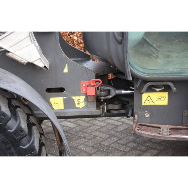 2017 CASE 121F-45931061