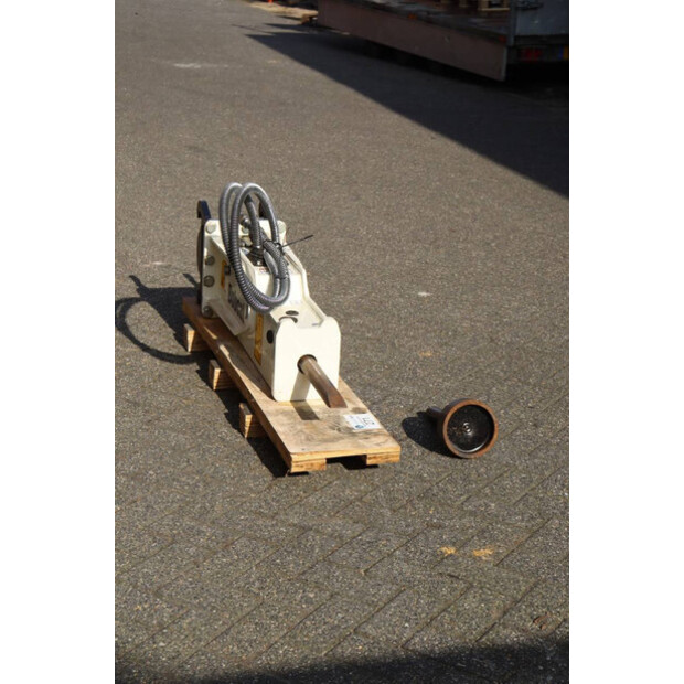 2025 BOBCAT CW05-45931773