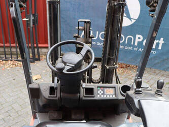 2019-toyota-8fbe16t-1431146-45931826