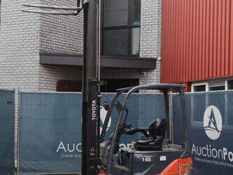 2019-toyota-8fbe16t-1431146-45931840