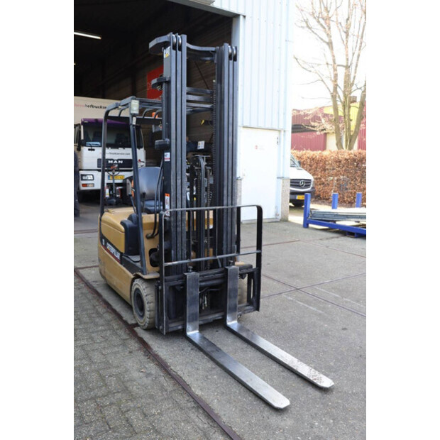 2004 Caterpillar EP15KRT-45931850