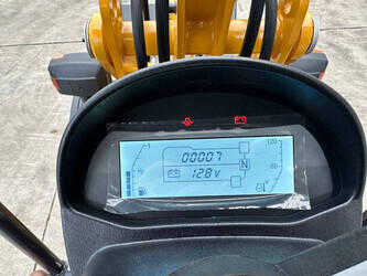 2025-wolf-mini-750-1431151-45931992