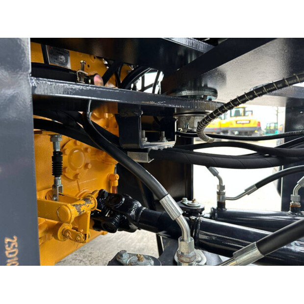 2025 Blanche TW – 3T-45932051