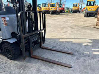 2018-still-rx70-16t-1431154-45932084