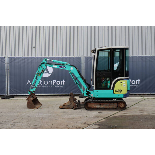 2011 IHI 19UXT-45932382