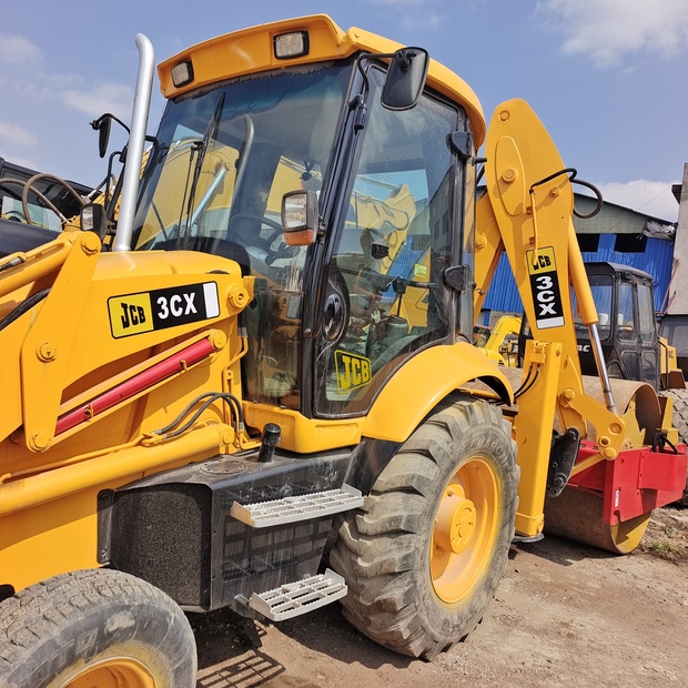 2022 JCB 3cx-45932702