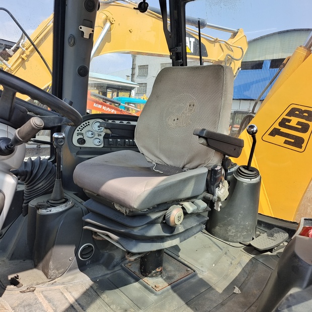2022 JCB 3cx-45932703