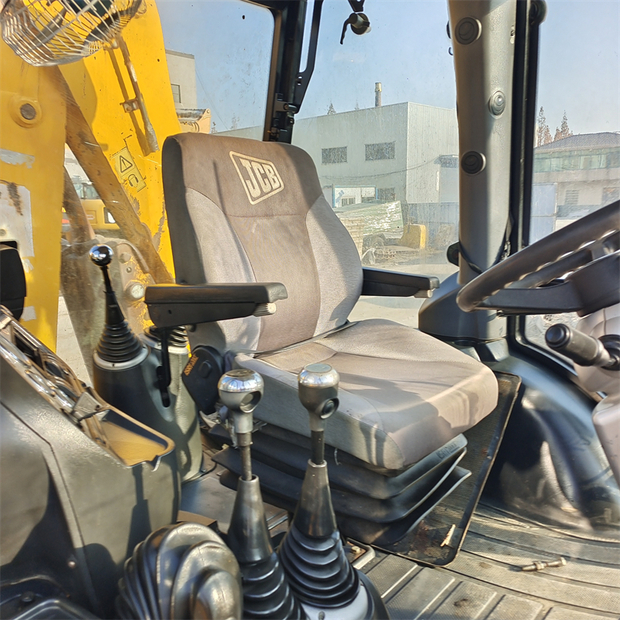 2023 JCB 4CX-45932720