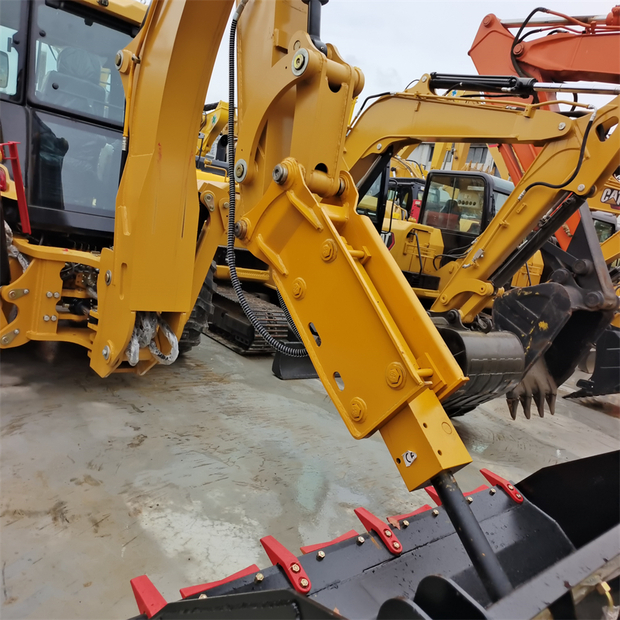 2025 Caterpillar 416E-45932789