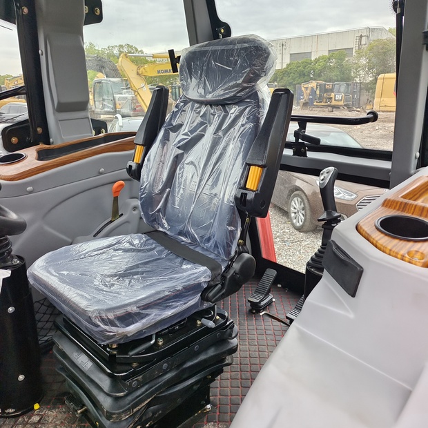 2026 كاتربيلر 428F-45932806