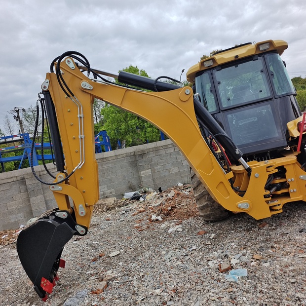 2026 كاتربيلر 428F-45932807