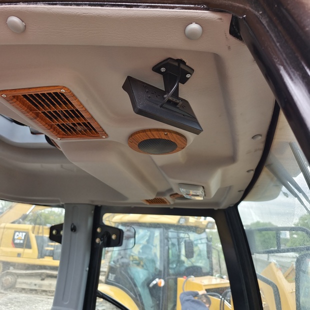 2026 كاتربيلر 426F-45932815