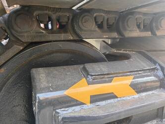 2025-crawler-excavator-340-45932937