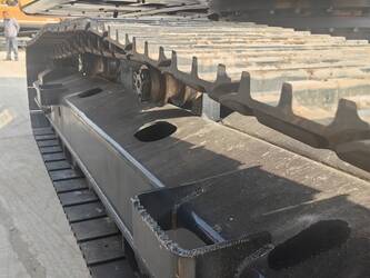 2025-crawler-excavator-340-45932938