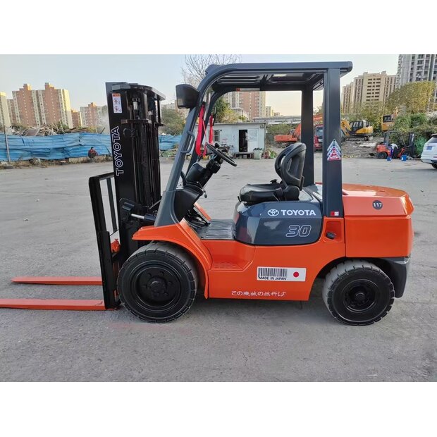 2025 Toyota FD30-45932957