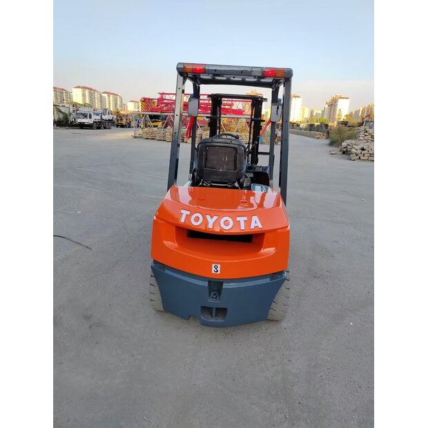 2025 Toyota FD30-45932959