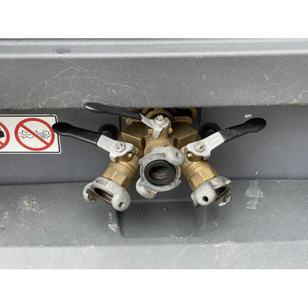 2016 Atlas-Copco XAS58KD-45934660