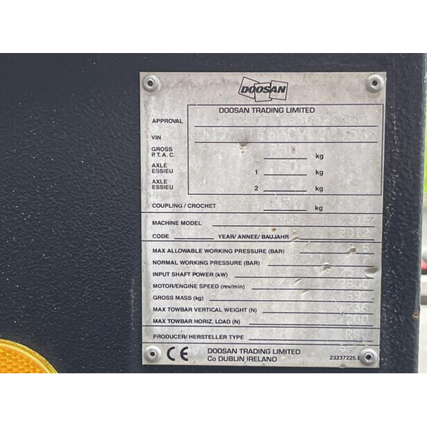 2012 دووسان 7 / 31 E-45934811