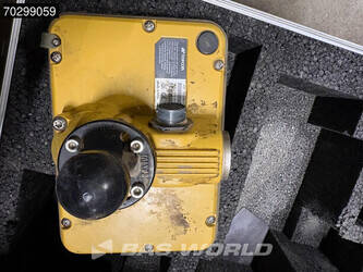 2016-liebherr-r924-45935985