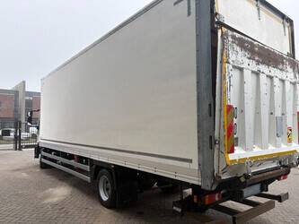 2012-iveco-120e18-45936031
