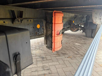 2012-iveco-120e18-45936037