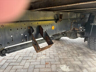 2012-iveco-120e18-45936038