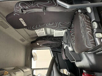 2012-iveco-120e18-45936044