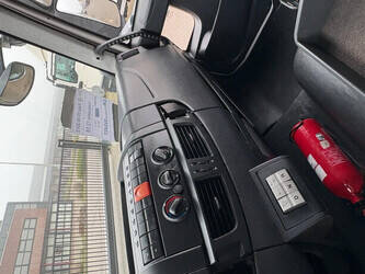 2012-iveco-120e18-45936045