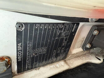 2012-iveco-120e18-45936056