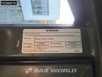 2017-volvo-ec250el-1382733-45936161